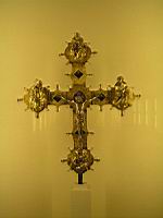Croix processionnelle en argent (Paris, musee de Cluny) (1)